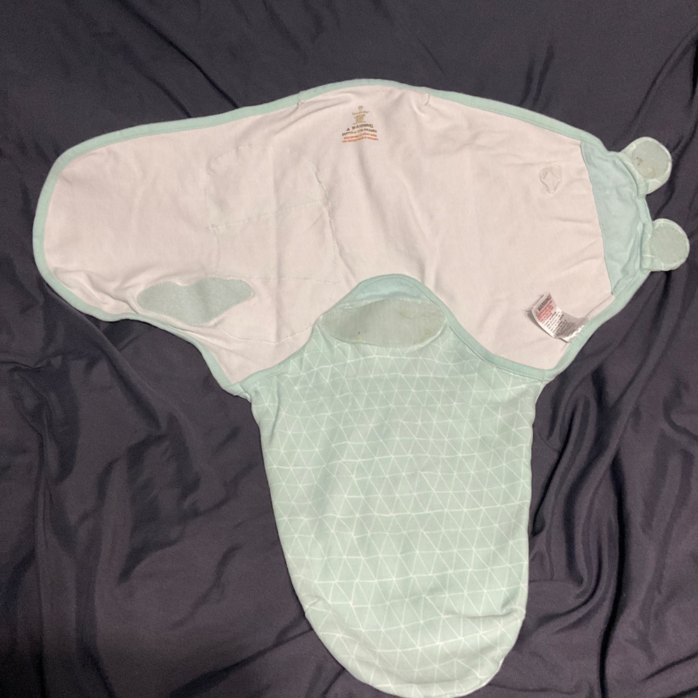 Swaddle me sleeper large.  K20 - Picture 3 of 4